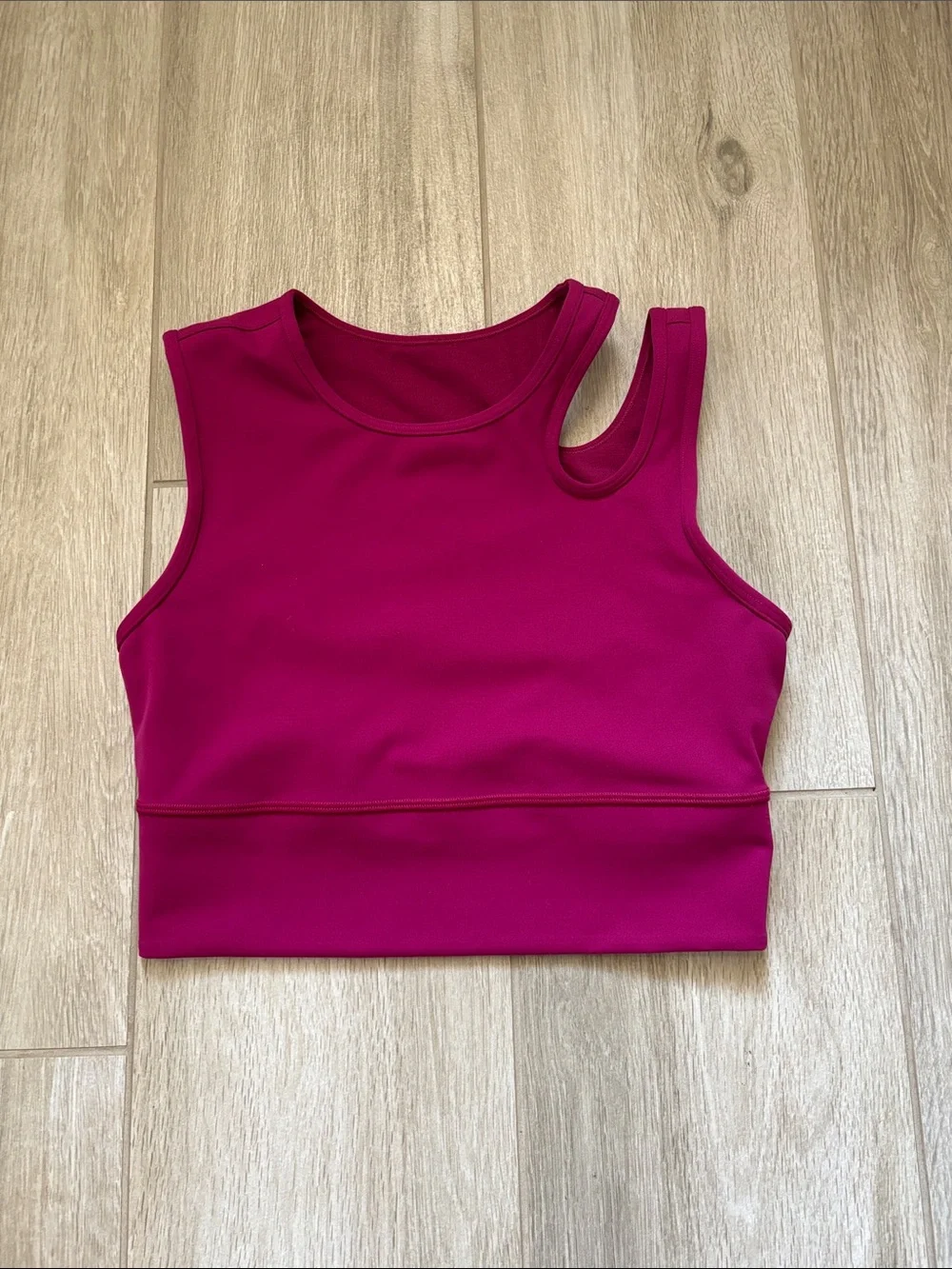 Lululemon Magenta Mastered Motion Cropped Tank Size 6